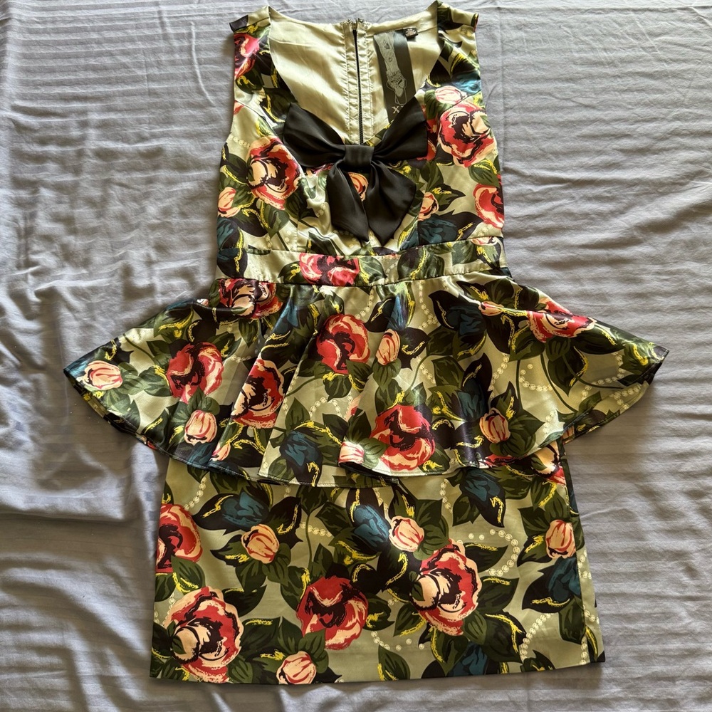 XXI Paris Floral Peplum Mini Dress with Bow – Size Small